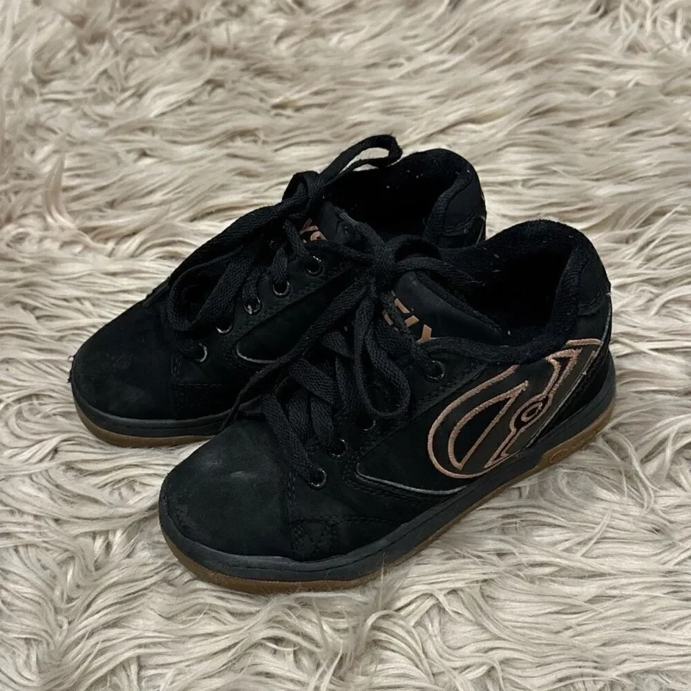 Heelys skating sneakers size 1